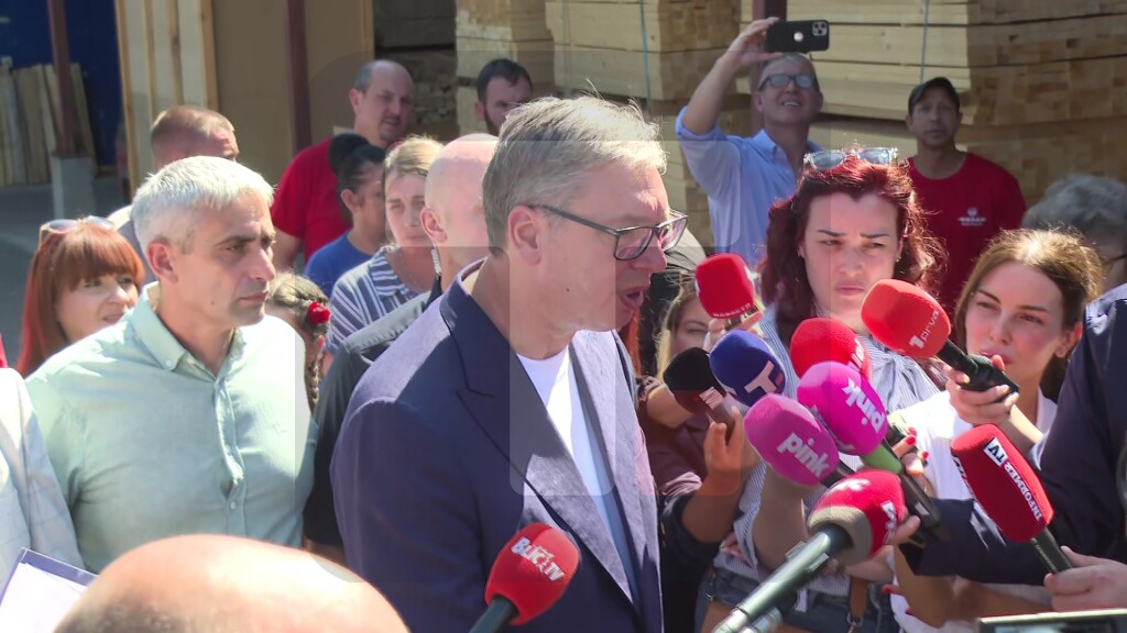 Vučić: Kada imamo dobru stopu rasta sve drugo možemo, time smo povećali budžet za puteve