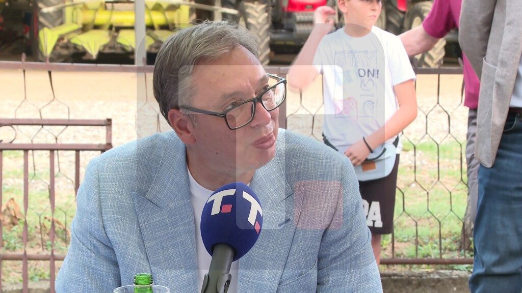 Vučić: Svakakvi roboti će se proizvoditi u Srbiji