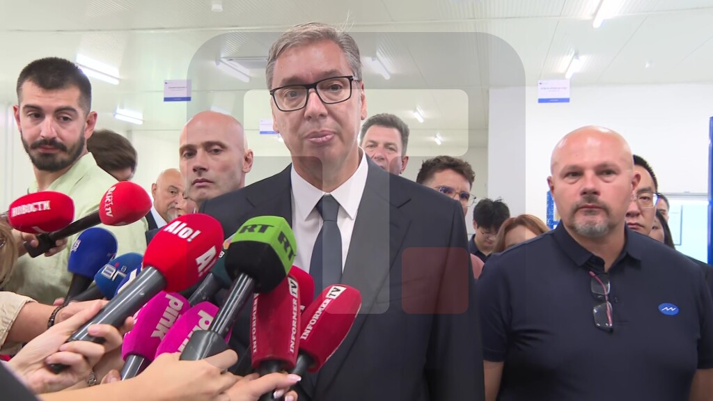 Vučić: Očekuje se rekord u izvozu sledeće godine u visini od 1,5  milijardi evra