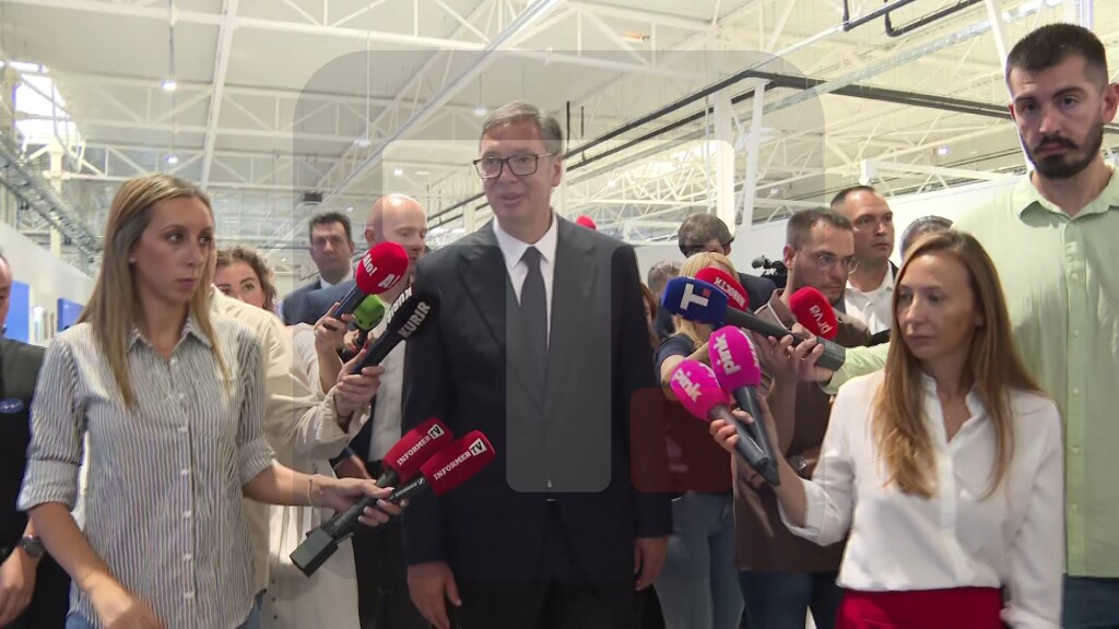 Vučić: Proizvode se i fascinantne platforme koje imaju široku namenu