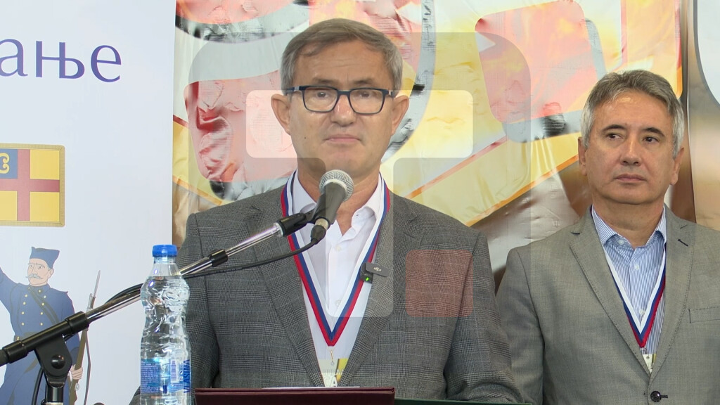 Glamočić: Kada uzmemo teglu meda u ruke, retko razmišljamo o svemu što je bilo potrebno da ona stigne do našeg stola